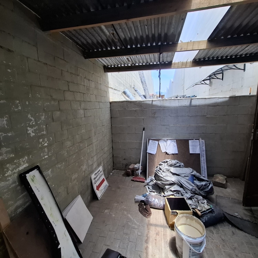 To Let commercial Property for Rent in Brackenfell Central Western Cape